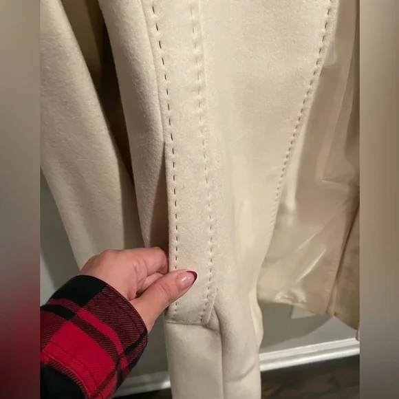 Women’s Via Spiga Peacoat, White Size 6 - Picture 12 of 16